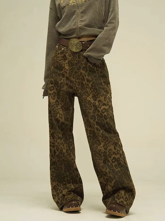 Iryna - Virale jeans met luipaardprint